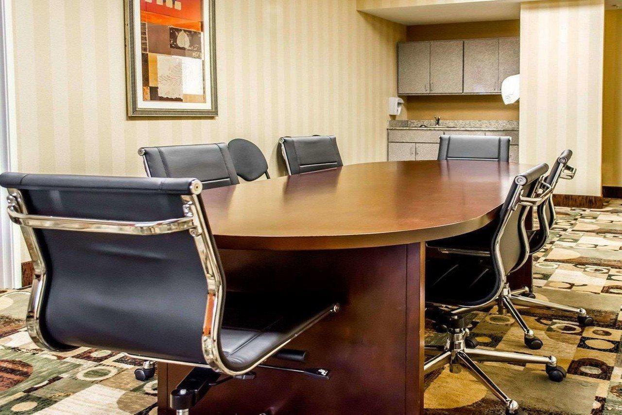 Comfort Inn & Suites Franklin East Екстериор снимка
