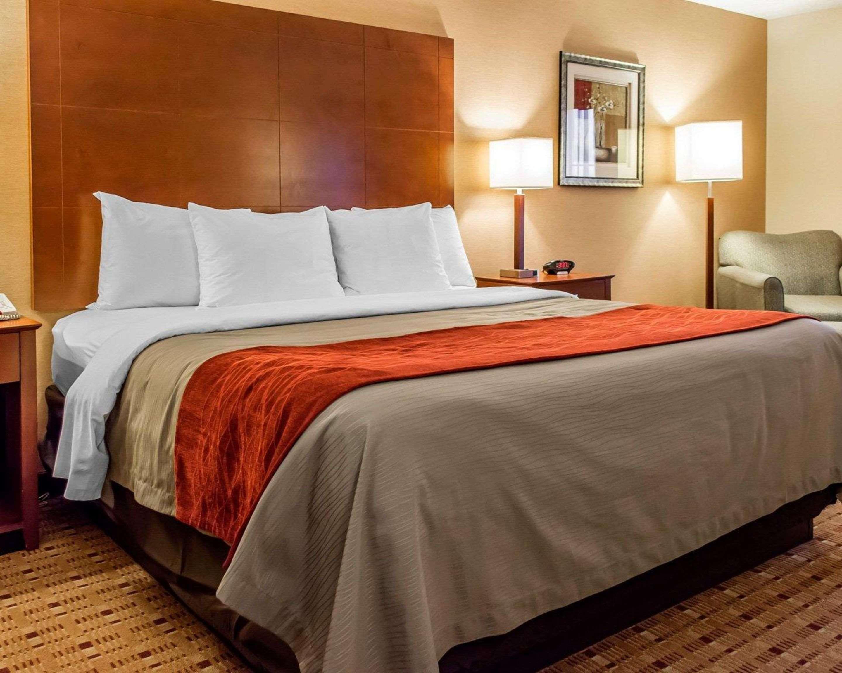 Comfort Inn & Suites Franklin East Екстериор снимка