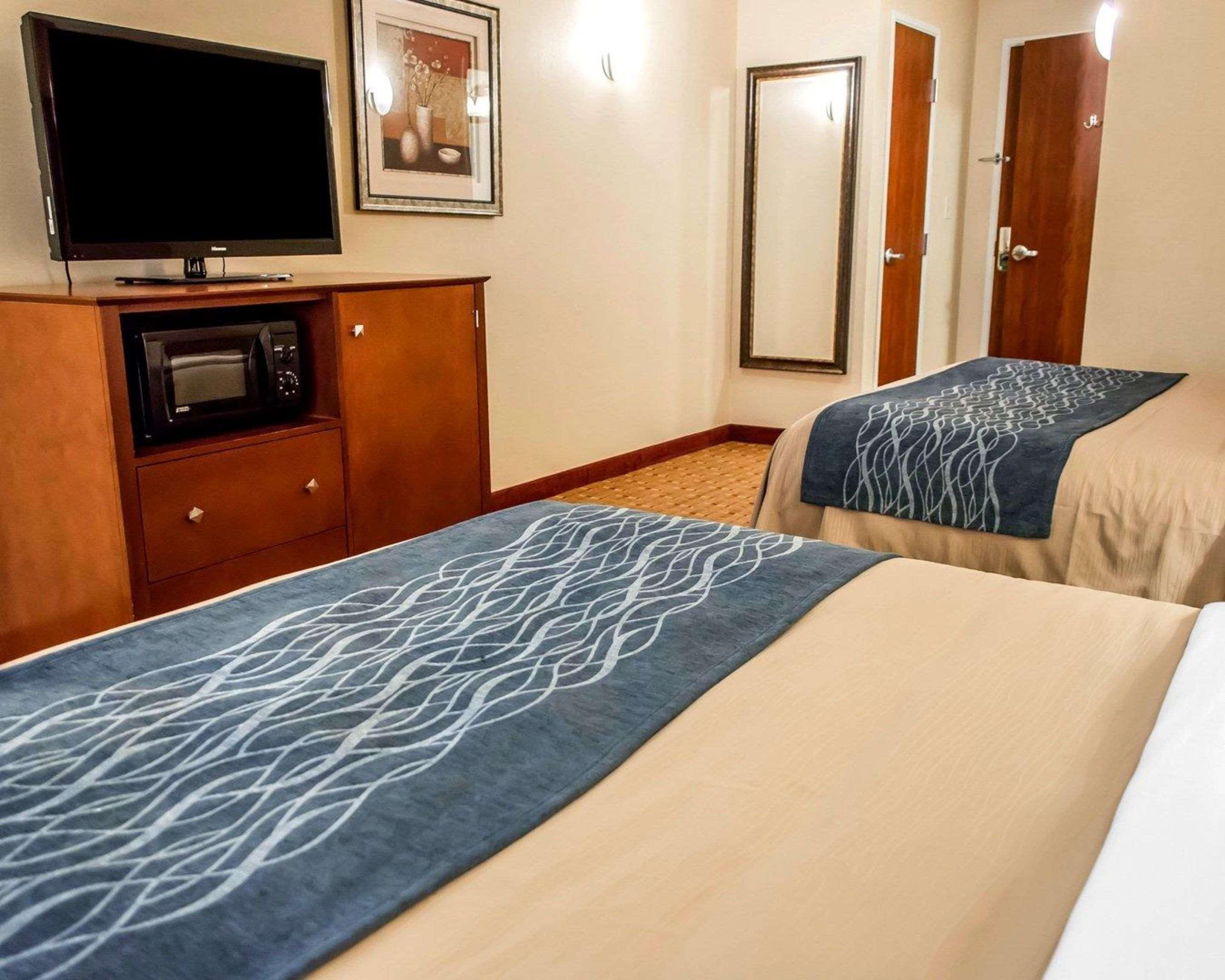 Comfort Inn & Suites Franklin East Екстериор снимка