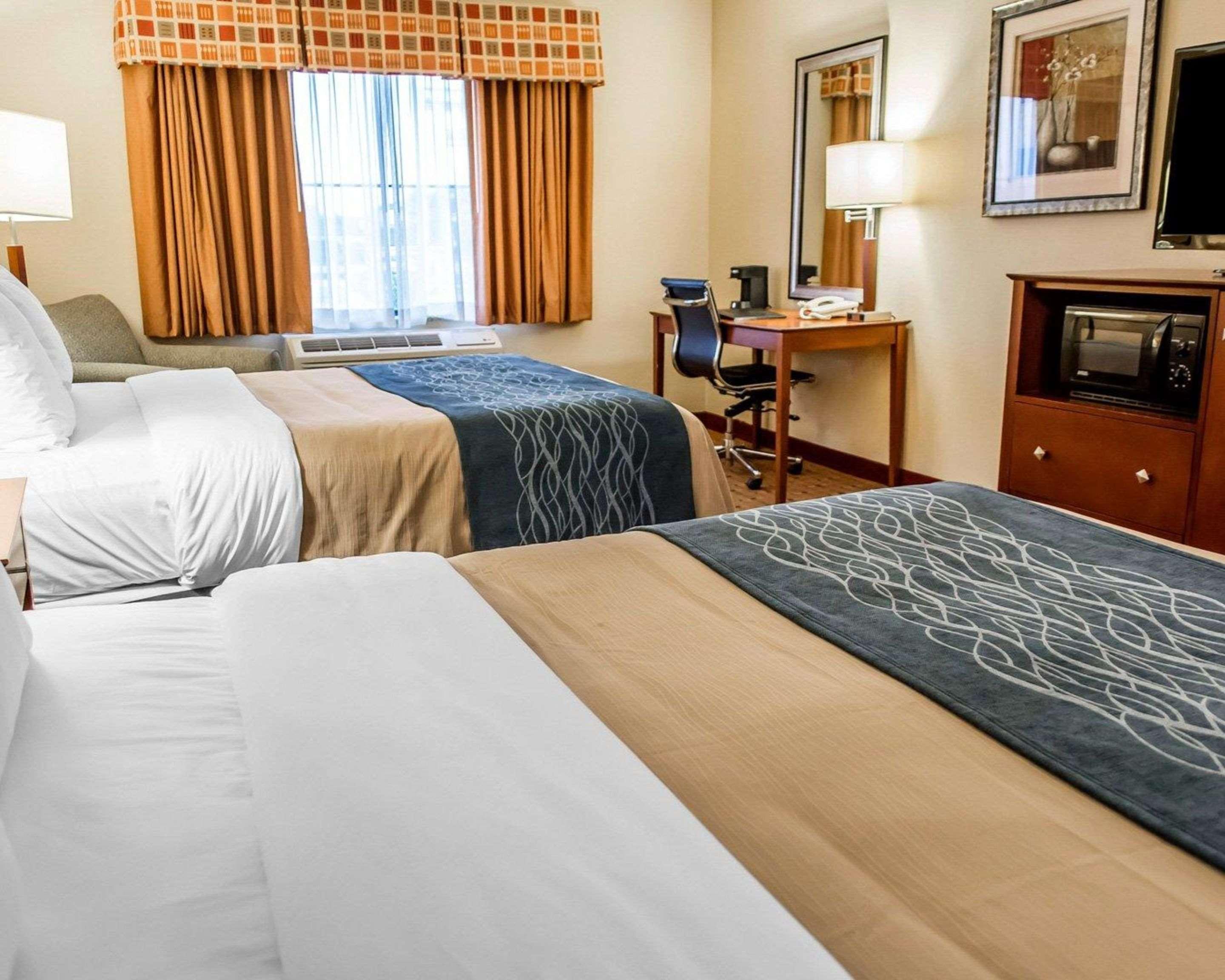 Comfort Inn & Suites Franklin East Екстериор снимка