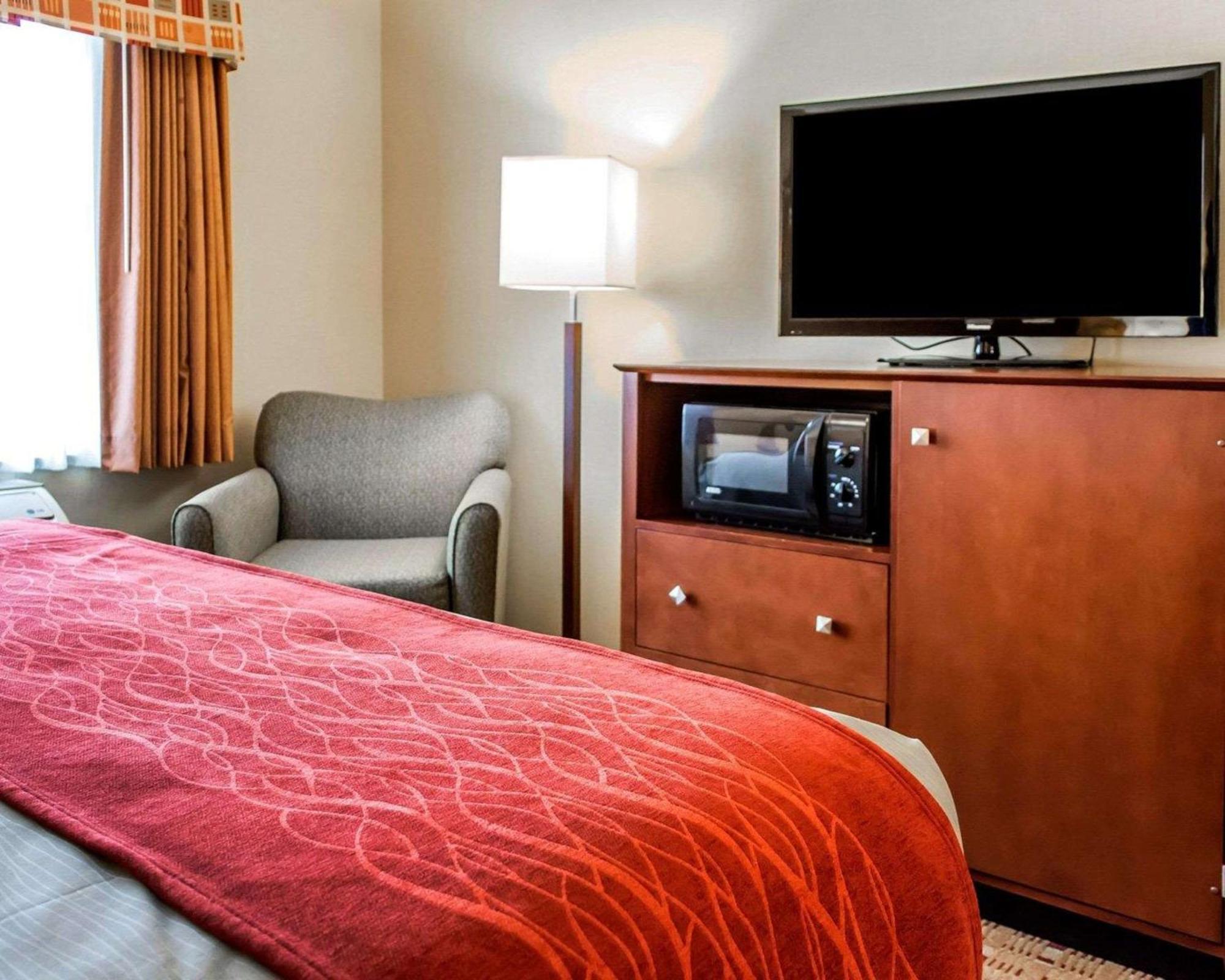 Comfort Inn & Suites Franklin East Екстериор снимка