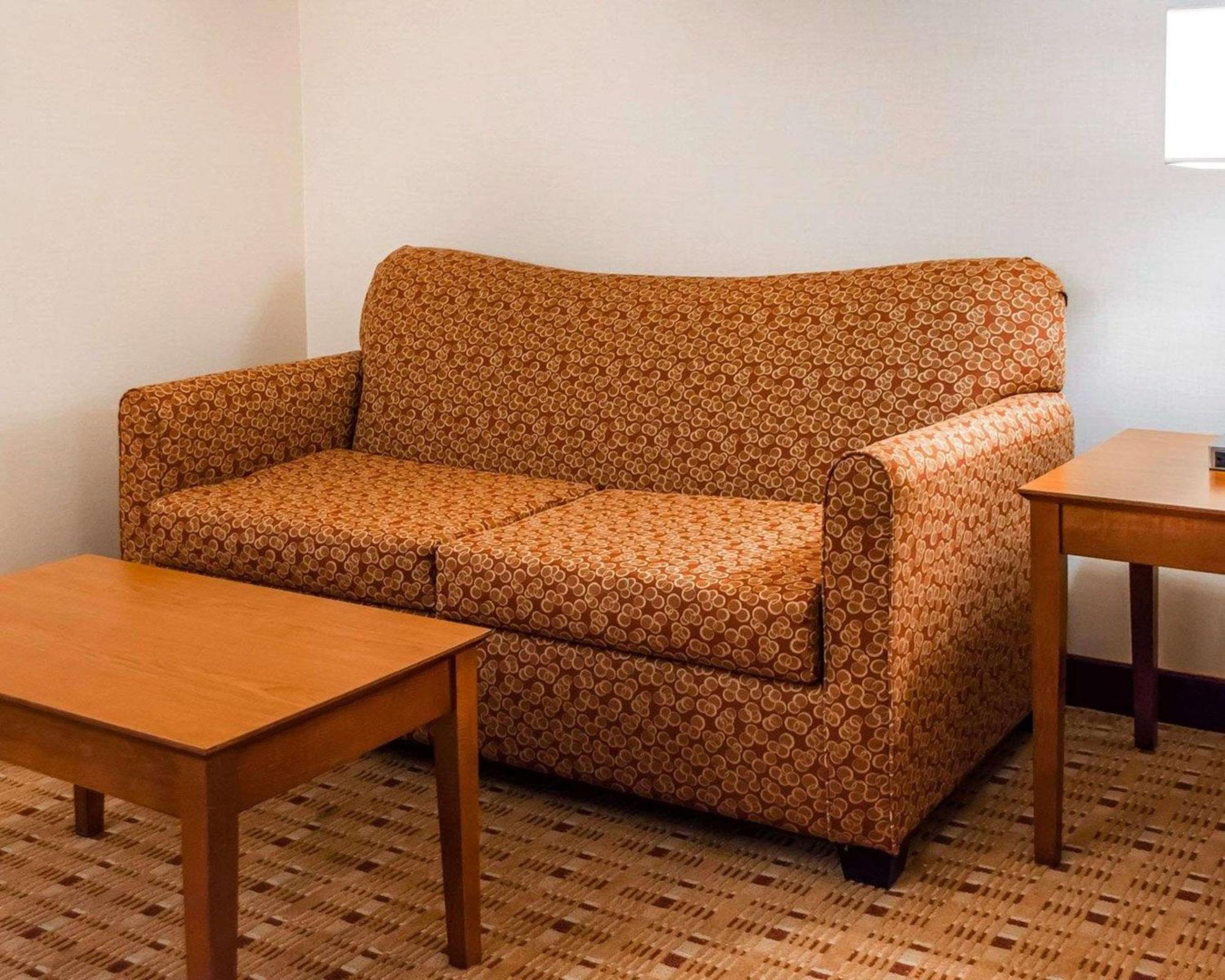 Comfort Inn & Suites Franklin East Екстериор снимка