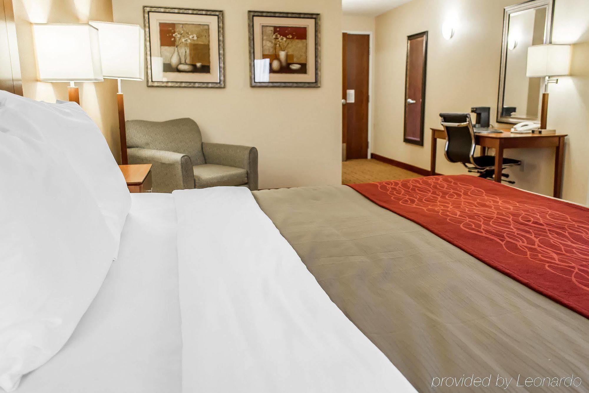 Comfort Inn & Suites Franklin East Екстериор снимка