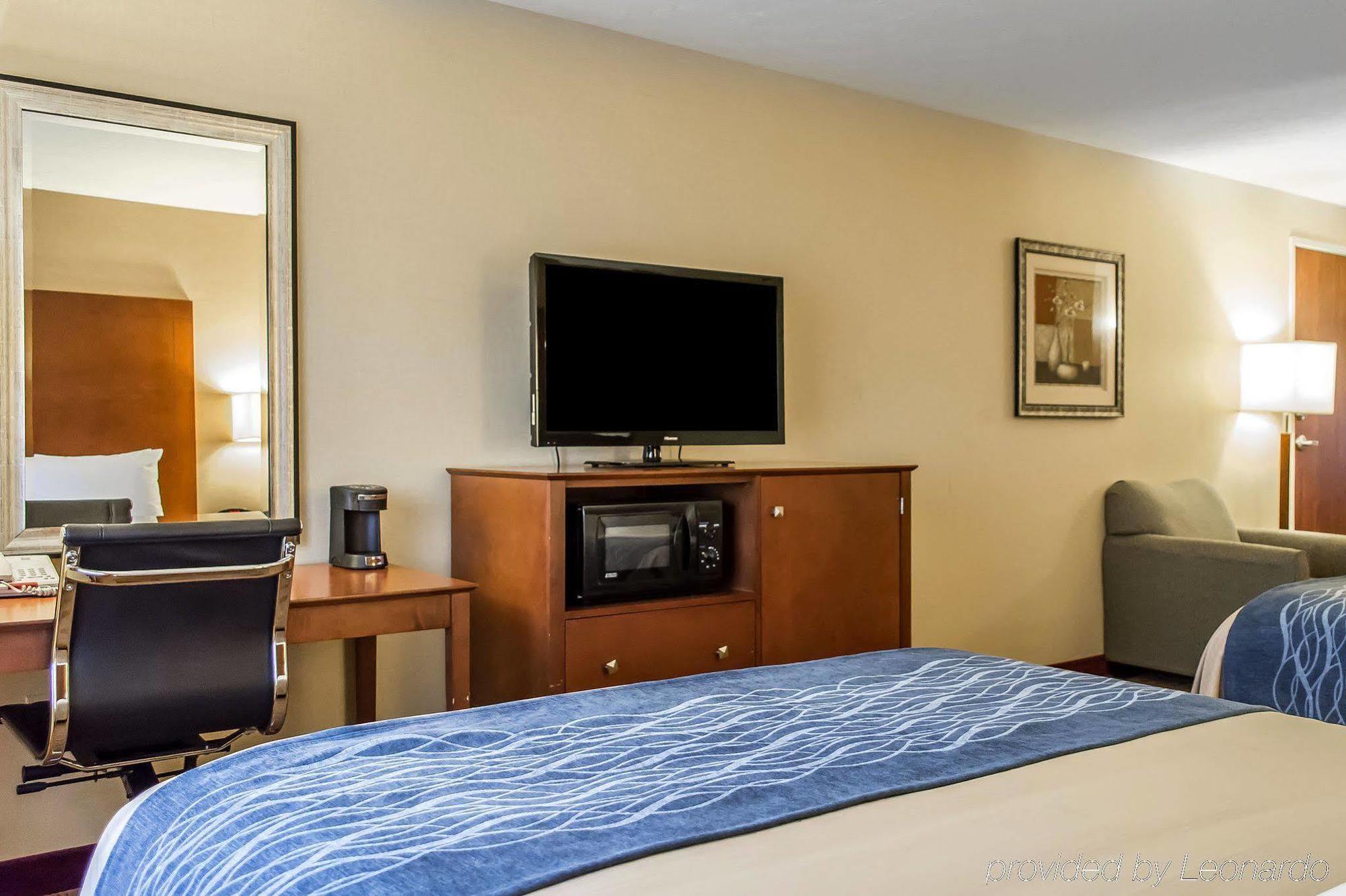 Comfort Inn & Suites Franklin East Екстериор снимка
