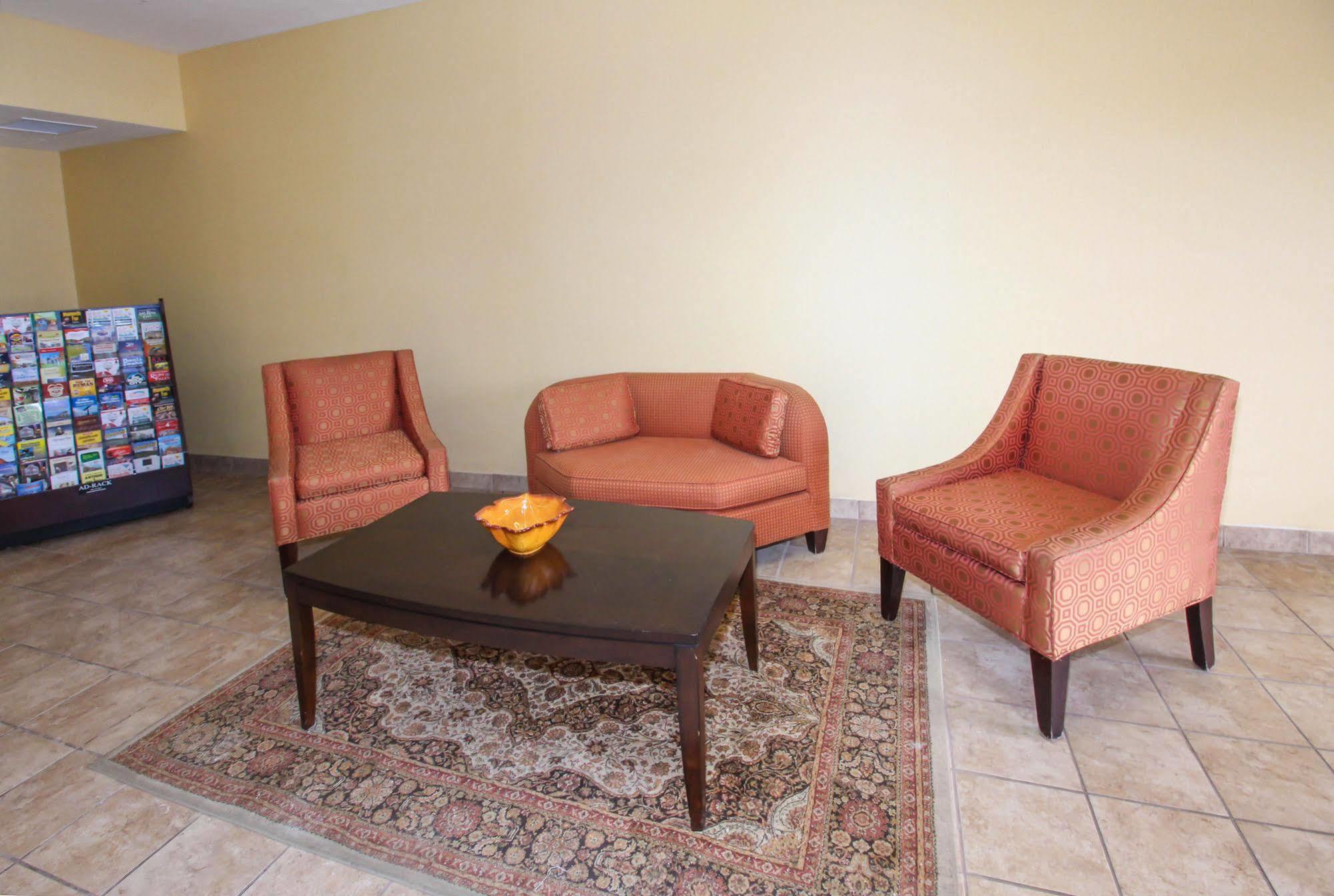 Comfort Inn & Suites Franklin East Екстериор снимка
