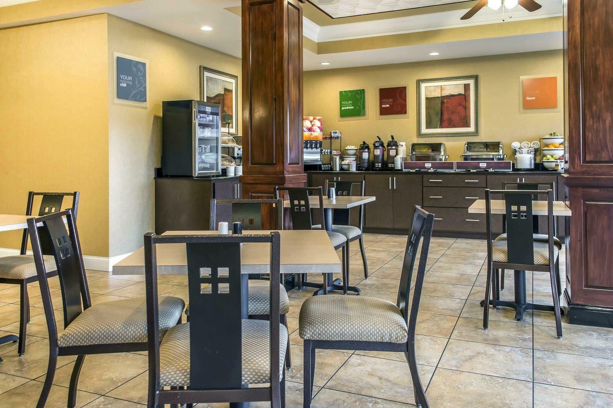 Comfort Inn & Suites Franklin East Екстериор снимка