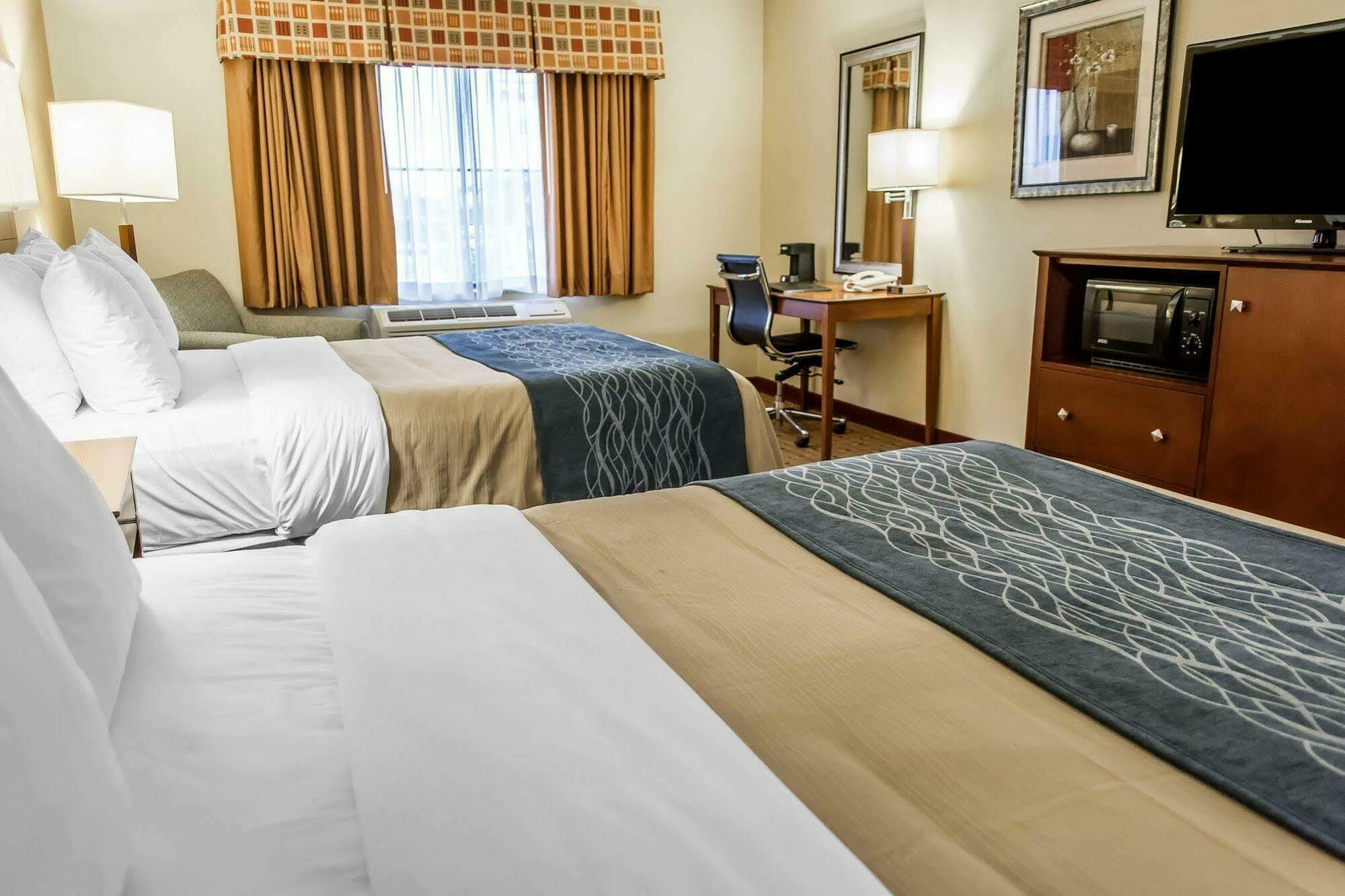 Comfort Inn & Suites Franklin East Екстериор снимка