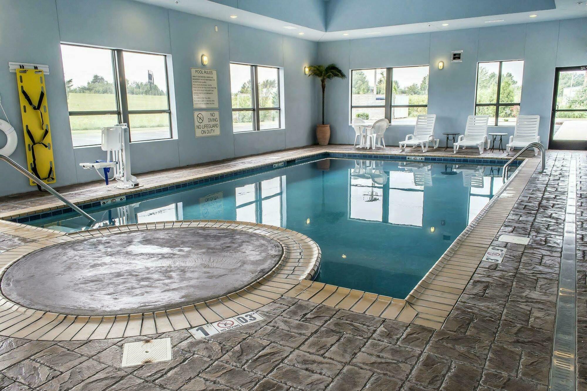 Comfort Inn & Suites Franklin East Екстериор снимка